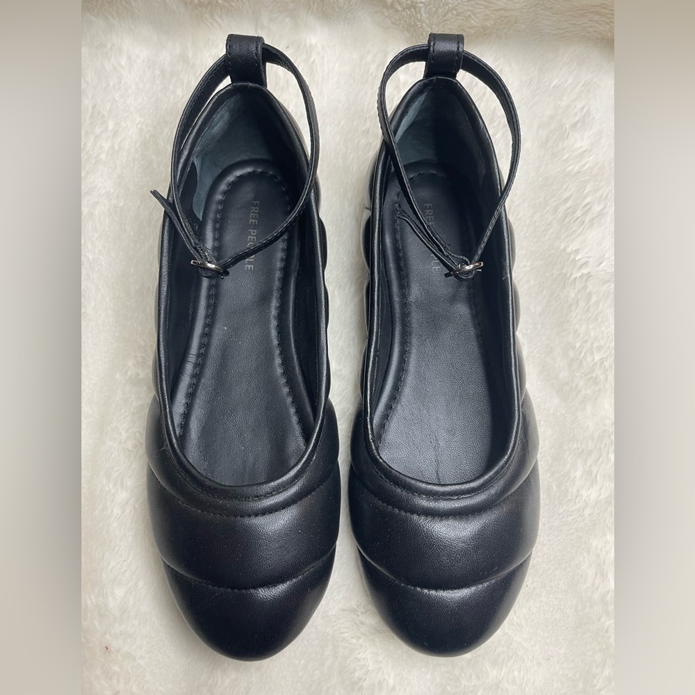 Free People On A Cloud Black Ballet Flats Sz 7
